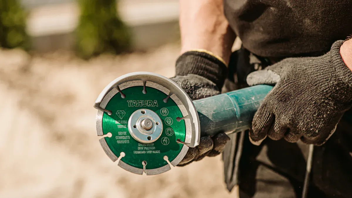 What’s the Difference Between Handheld & Walk-Behind Concrete Grinders?
